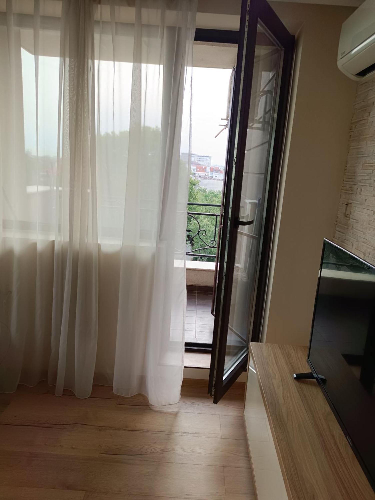 Two Bedroom Apartment 53 - Restaurant Stadium Plovdiv Esterno foto